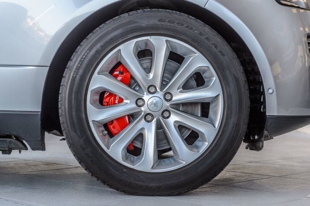 Vehicle image 19 of 58