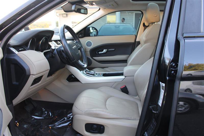 Vehicle image 8 of 22