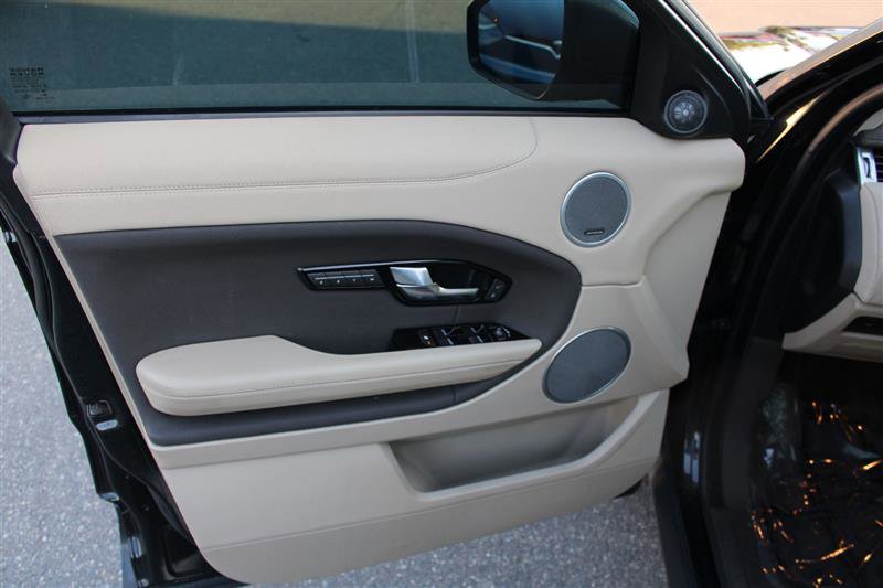 Vehicle image 9 of 22