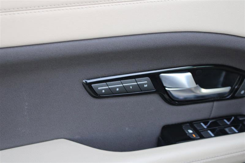 Vehicle image 10 of 22