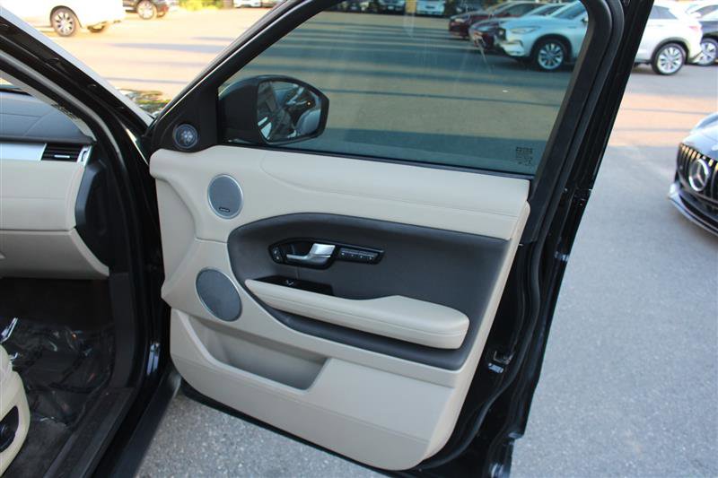 Vehicle image 13 of 22