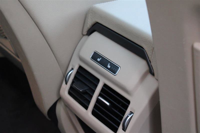 Vehicle image 16 of 22