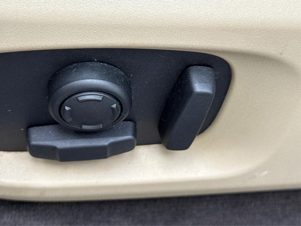 2016 Land Rover Range Rover Evoque SE Premium Image 36 of 45