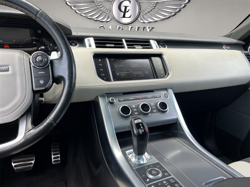 Vehicle image 16 of 48