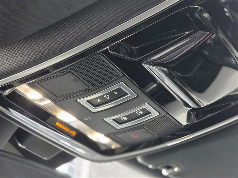 Vehicle image 29 of 48