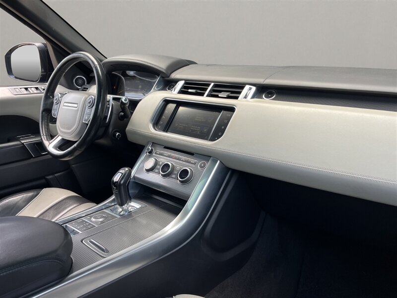 Vehicle image 20 of 48