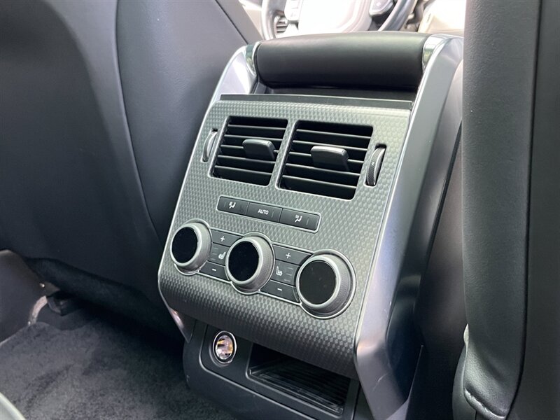 Vehicle image 25 of 48