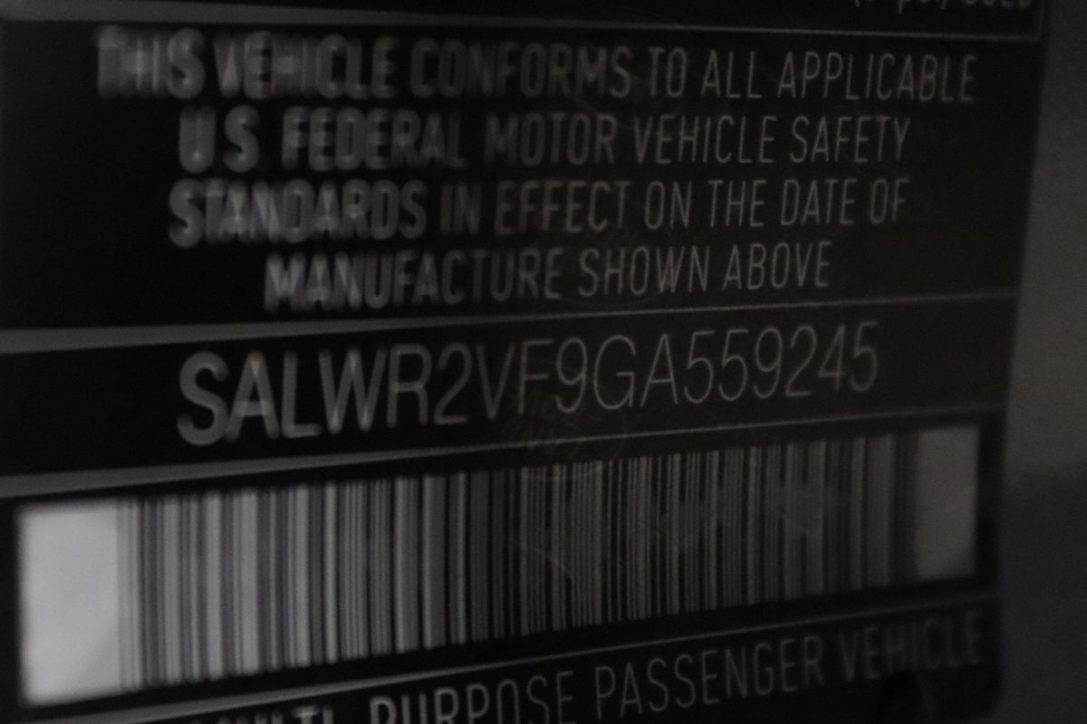 Vehicle image 29 of 35