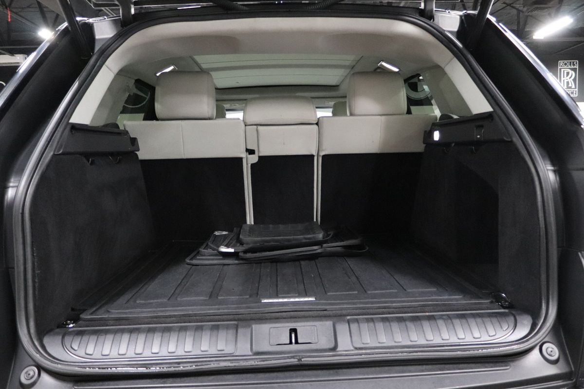 Vehicle image 14 of 35