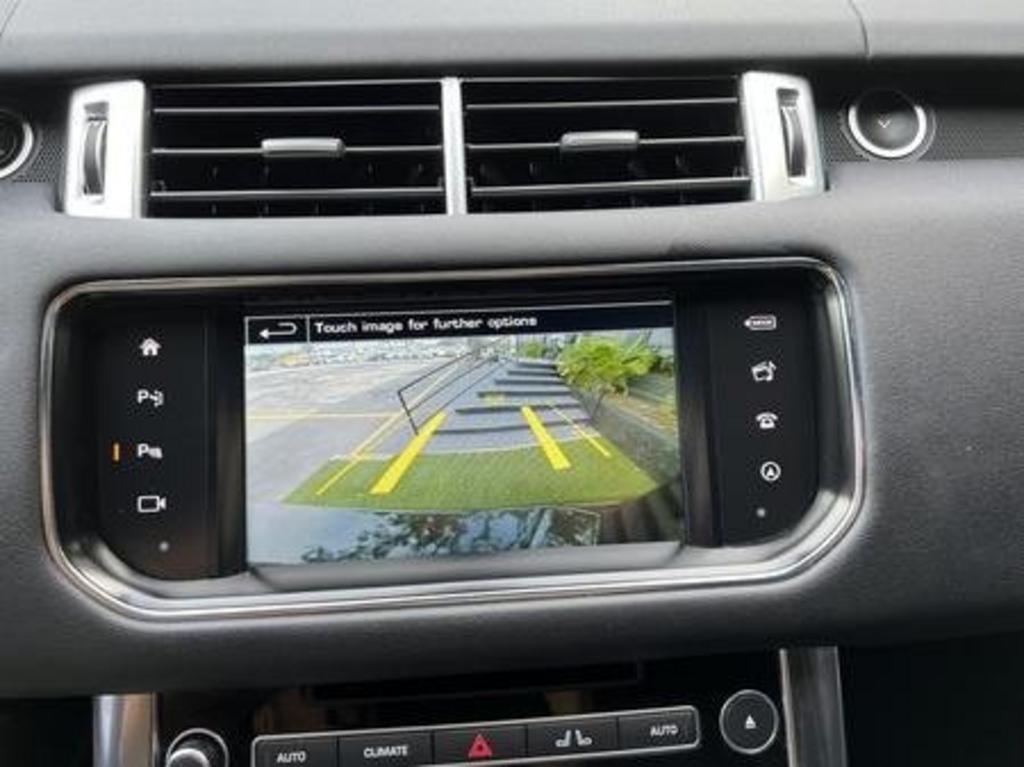 Vehicle image 25 of 32
