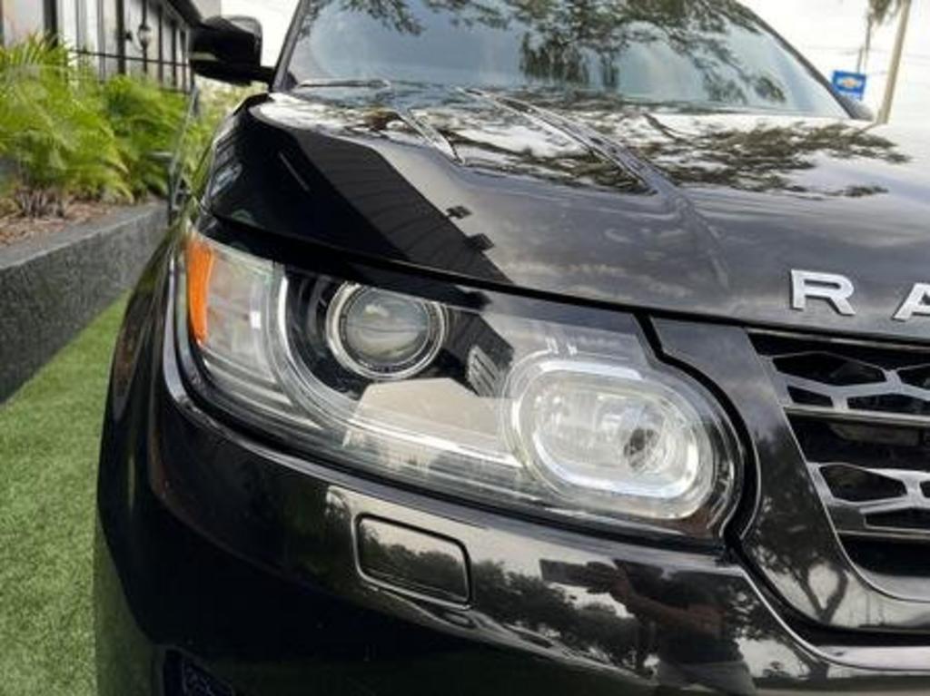 Vehicle image 7 of 32