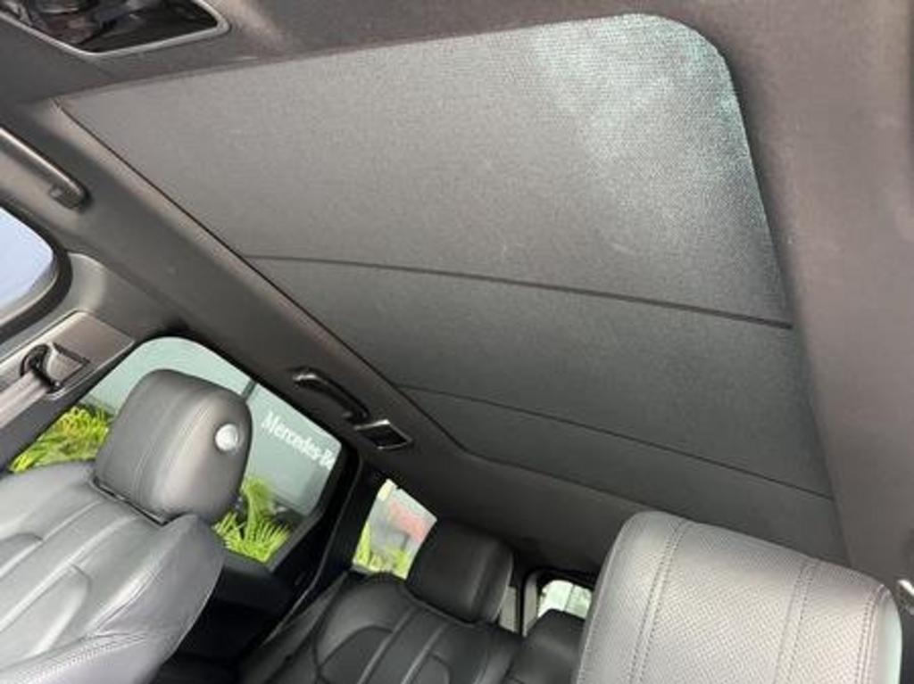 Vehicle image 20 of 32