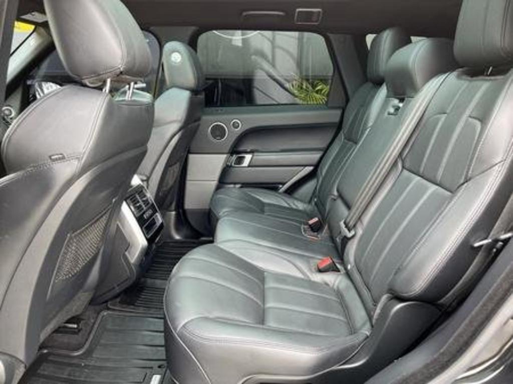 Vehicle image 15 of 32