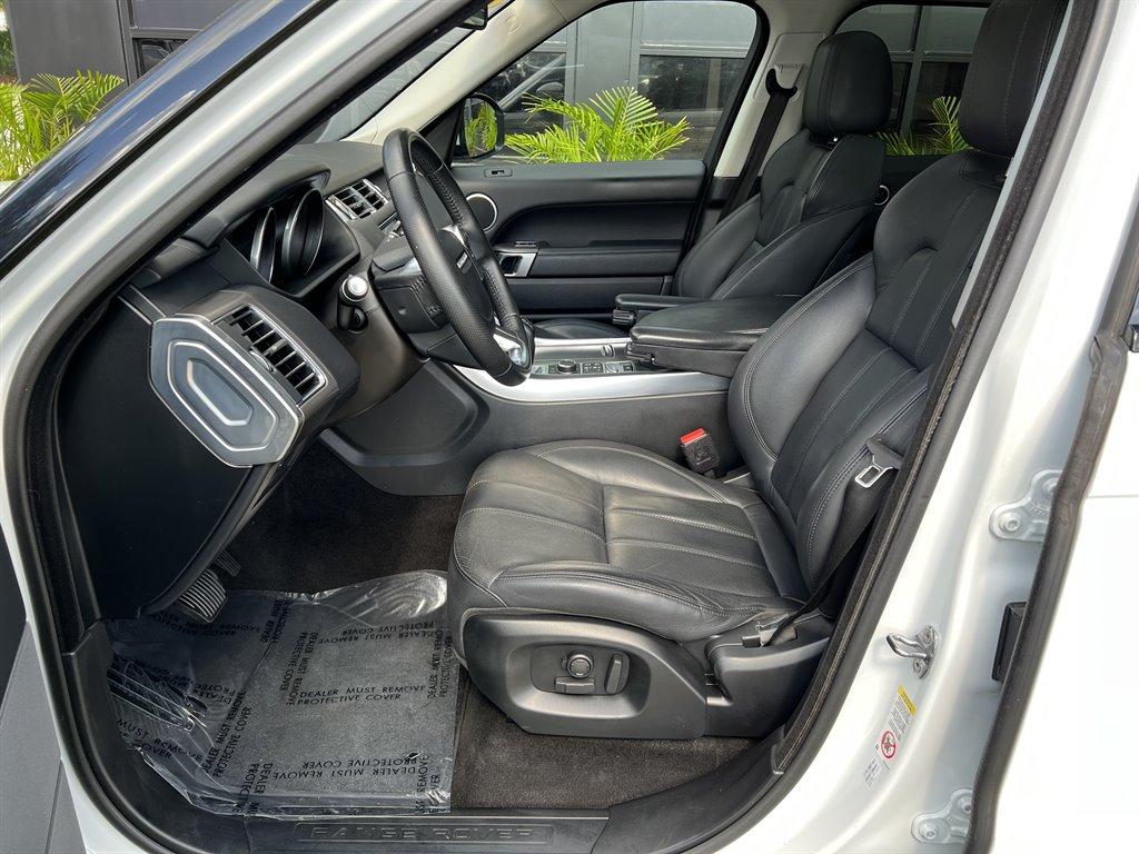 Vehicle image 11 of 28