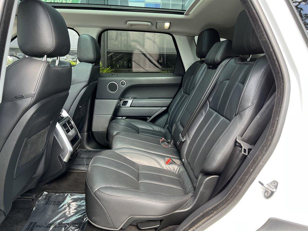 Vehicle image 12 of 28