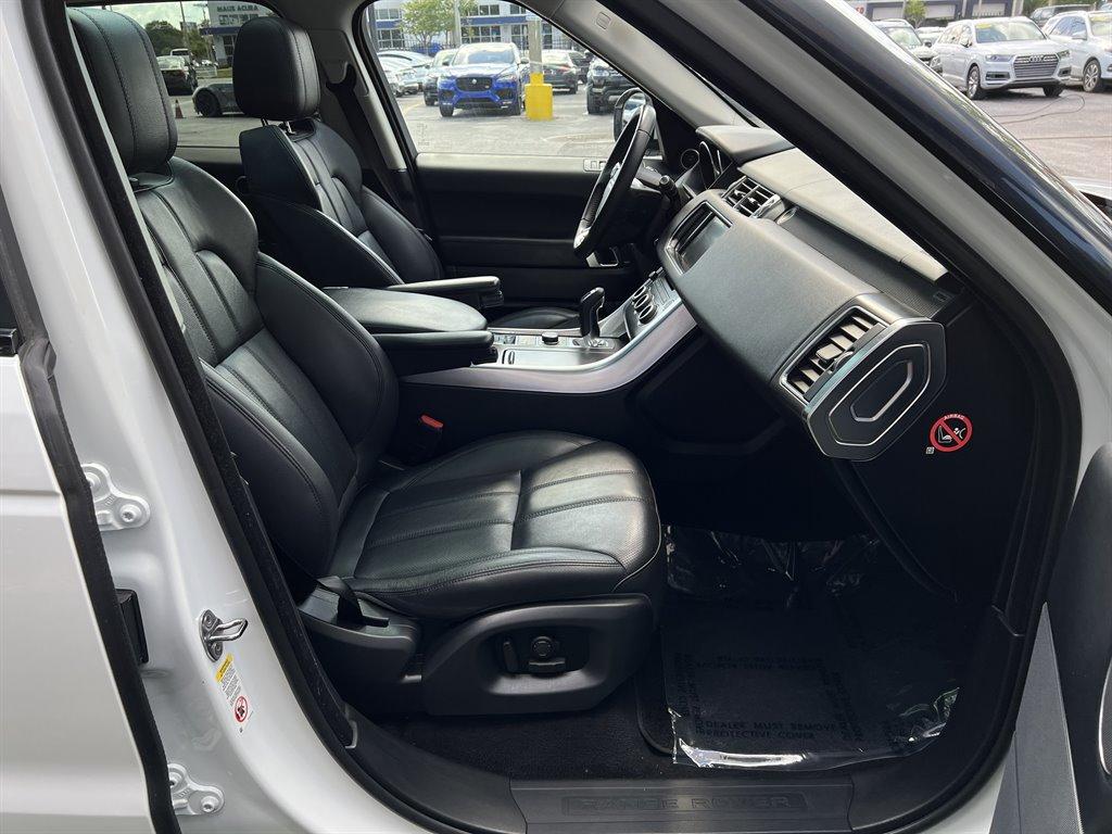 Vehicle image 13 of 28