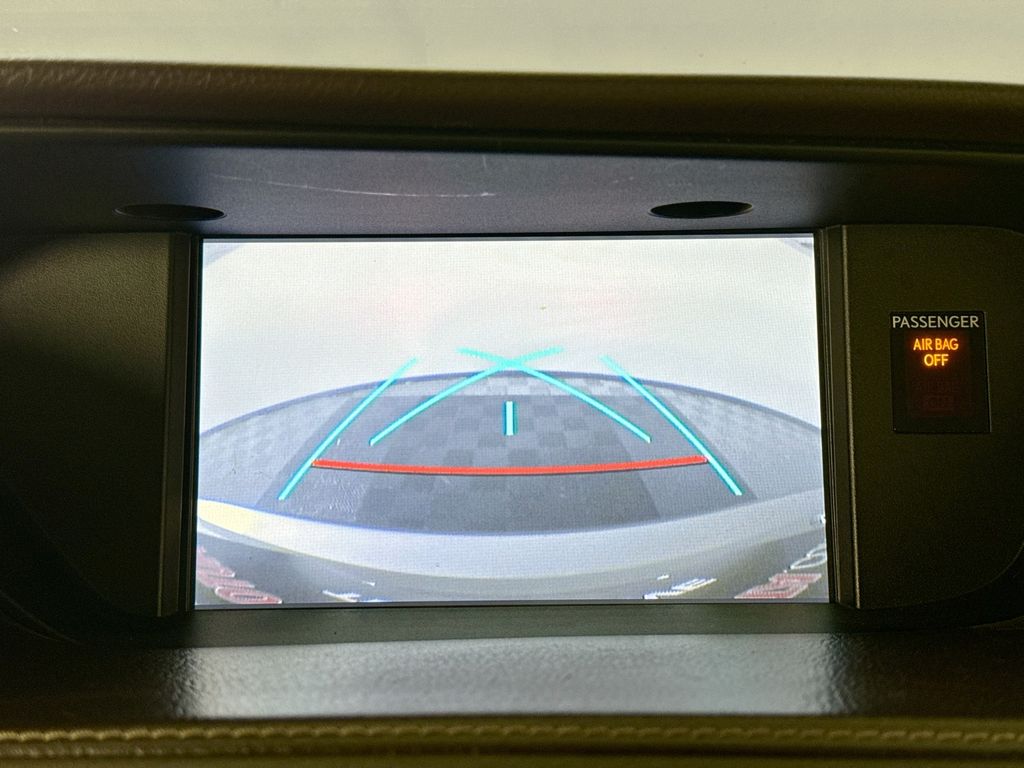 2016 Lexus ES 350 Image 28 of 44