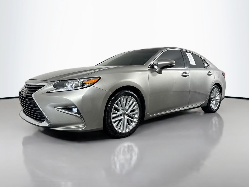 2016 Lexus ES 350 Image 1 of 44