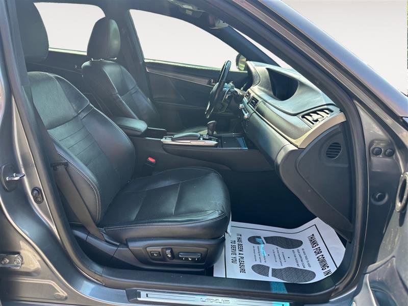 Vehicle image 15 of 15