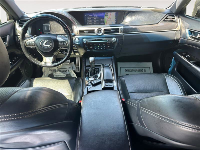 Vehicle image 10 of 15