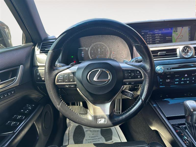 Vehicle image 12 of 15