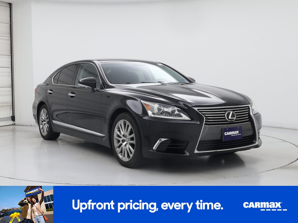 2016 Lexus LS 460 Image 3 of 25