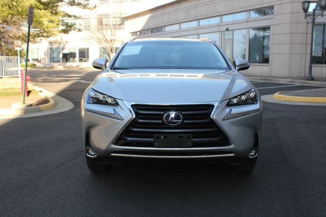 2016 Lexus NX 300h Image 2 of 35