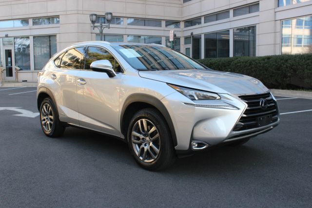 2016 Lexus NX 300h Image 4 of 35
