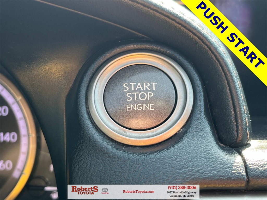 Vehicle image 20 of 30
