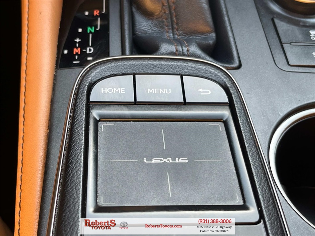 Vehicle image 24 of 30