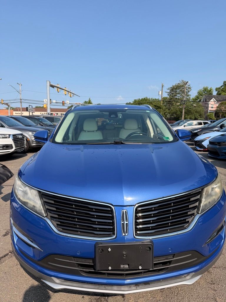 2016 Lincoln MKC Black Label Image 2 of 21