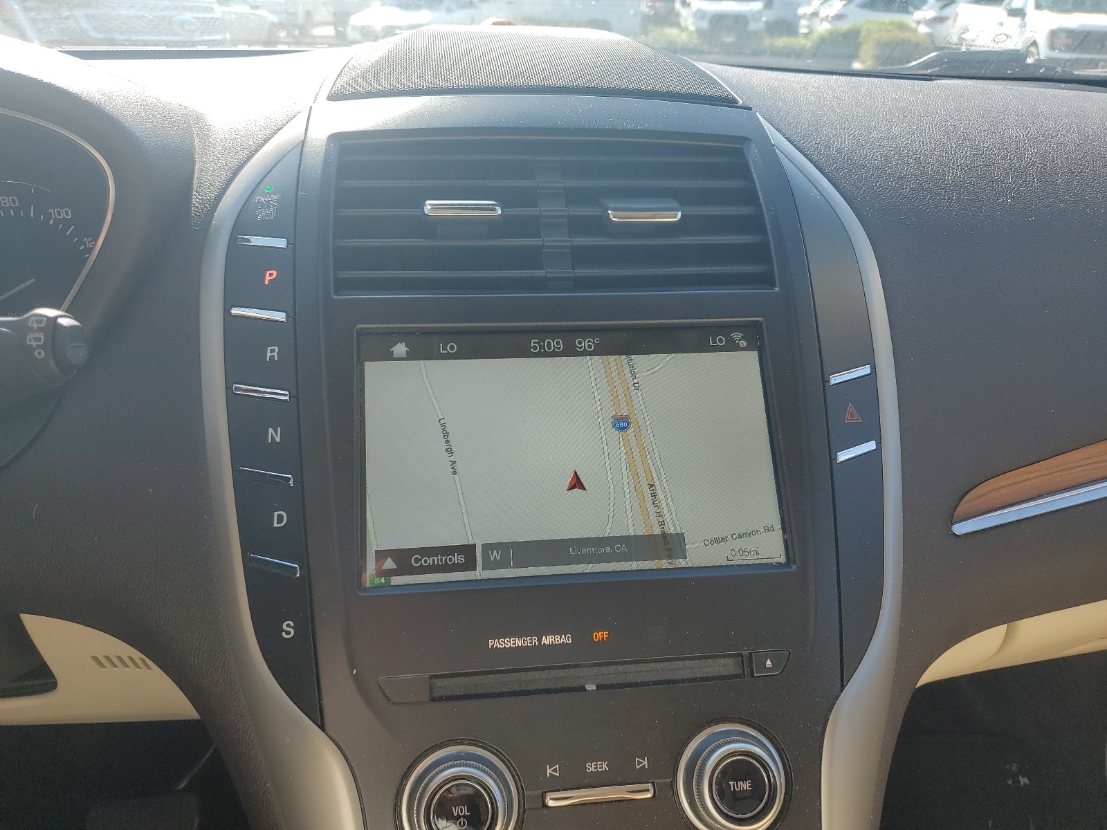 Vehicle image 14 of 15