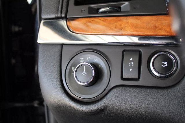 Vehicle image 24 of 38
