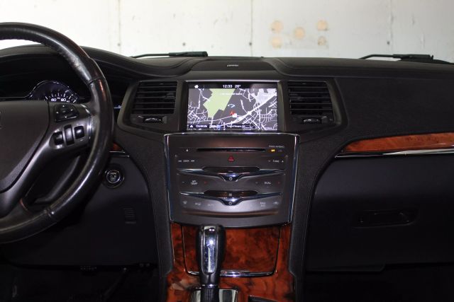 Vehicle image 21 of 38