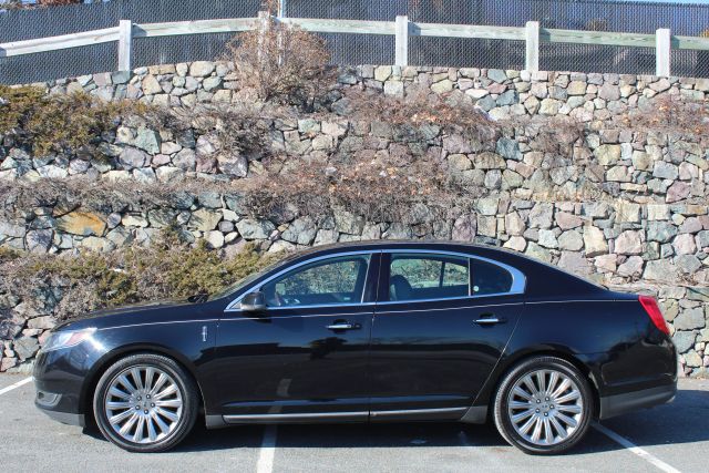 Vehicle image 9 of 38