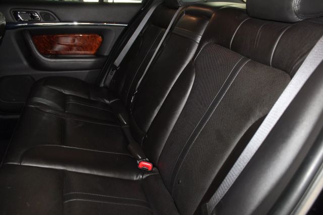 Vehicle image 13 of 38