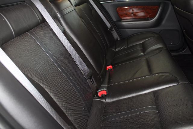 Vehicle image 15 of 38