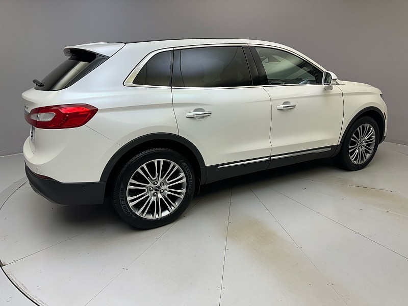 Vehicle image 5 of 46