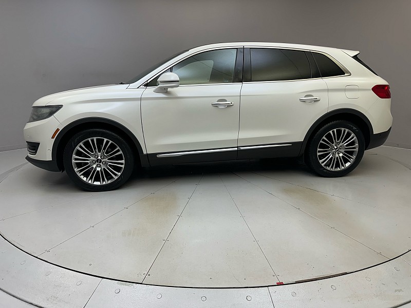Vehicle image 8 of 46
