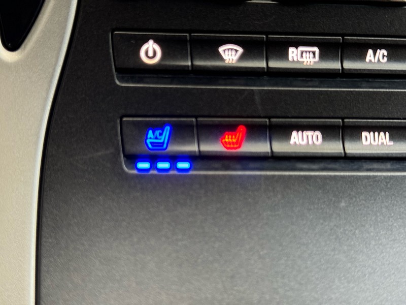Vehicle image 40 of 46