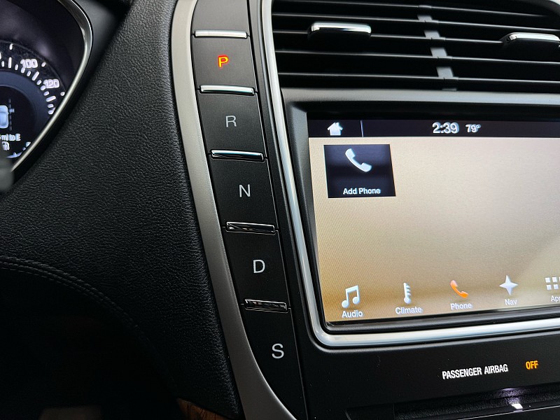 Vehicle image 23 of 46
