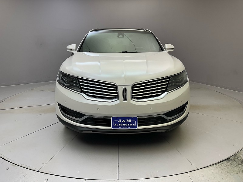 Vehicle image 2 of 46