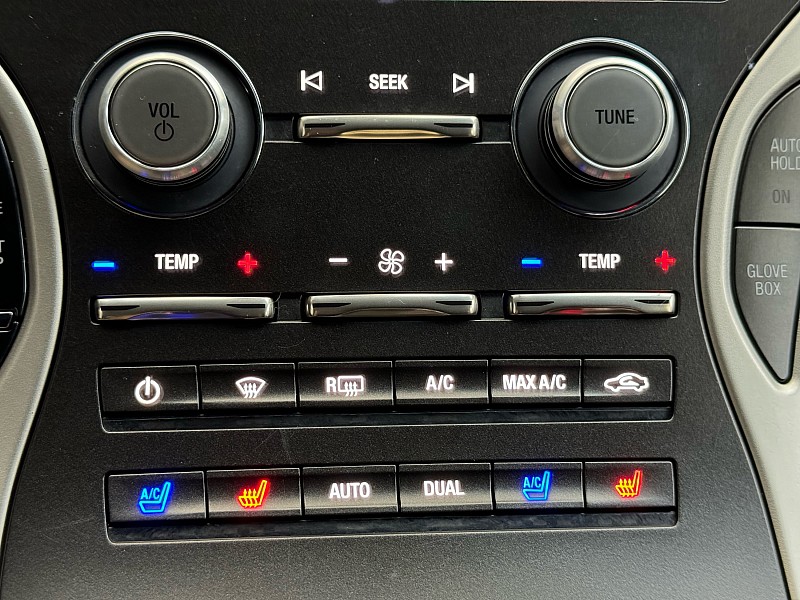Vehicle image 32 of 46