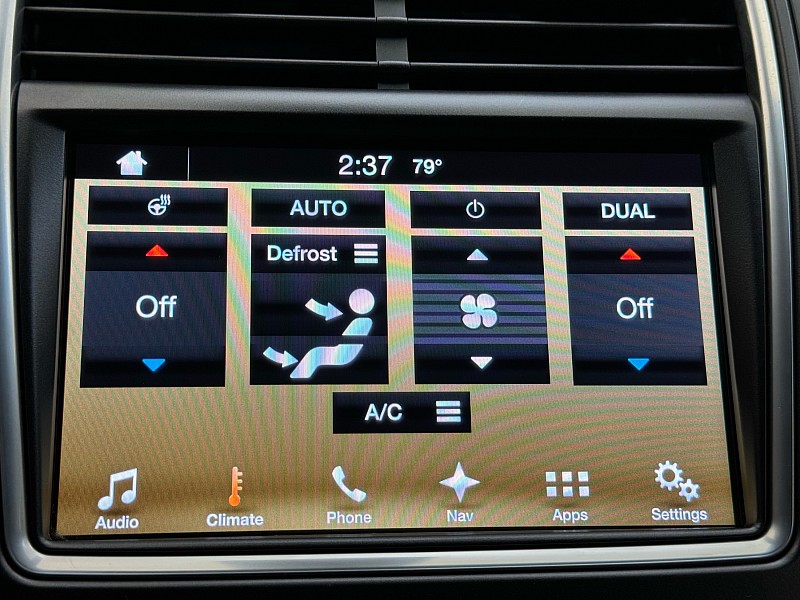 Vehicle image 28 of 46