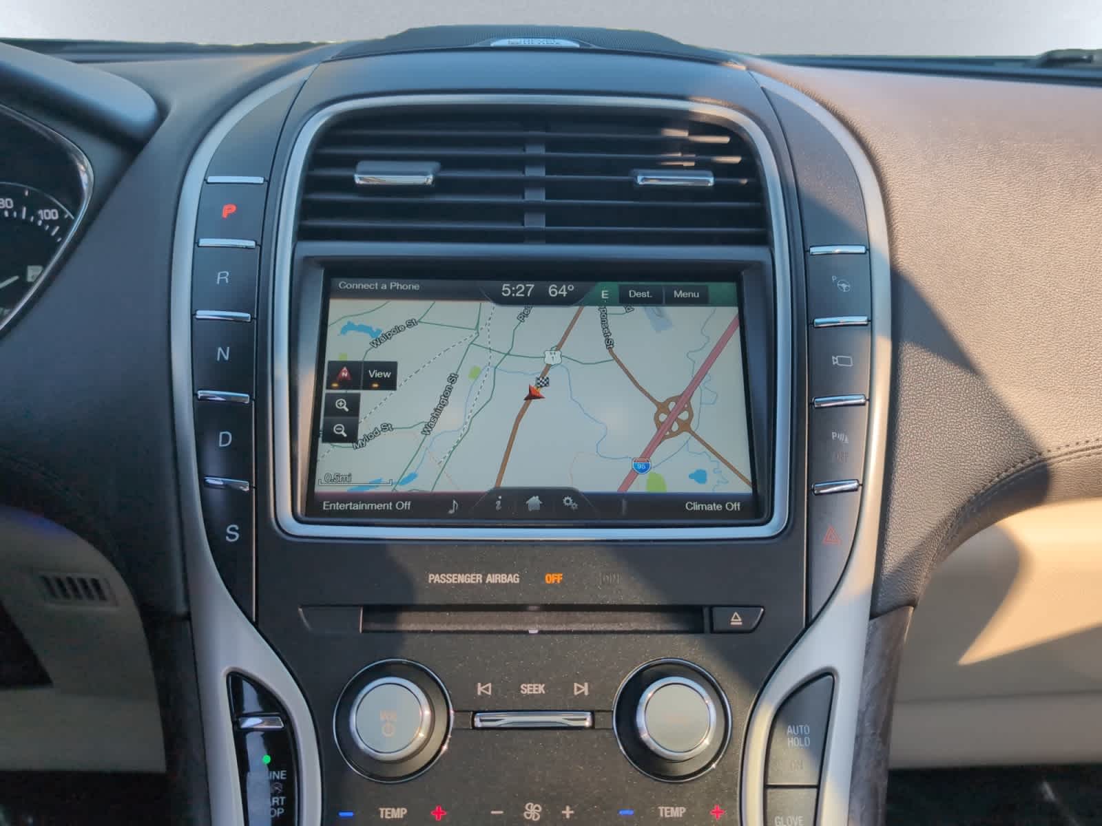 2016 Lincoln MKX Reserve Image 17 of 24