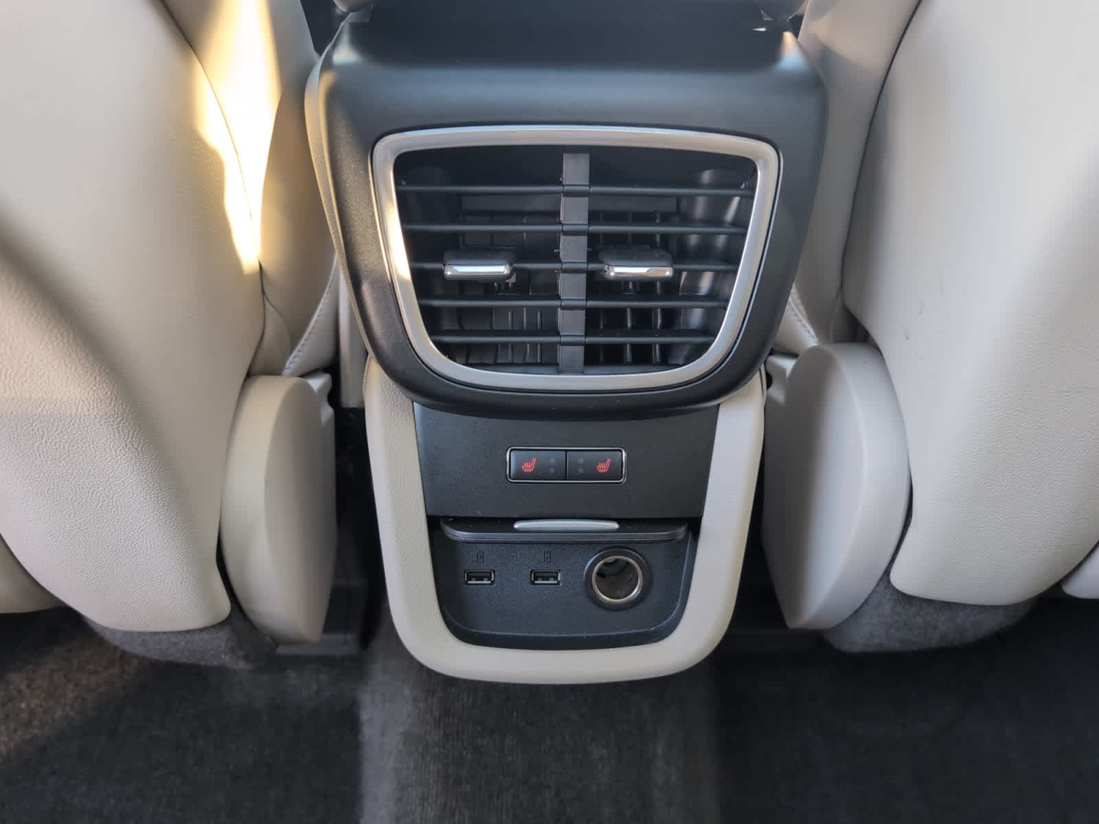 2016 Lincoln MKX Reserve Image 20 of 24