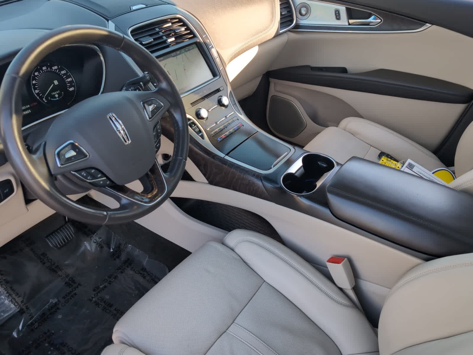 2016 Lincoln MKX Reserve Image 14 of 24