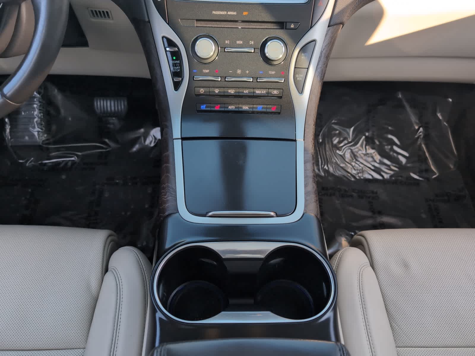 2016 Lincoln MKX Reserve Image 18 of 24