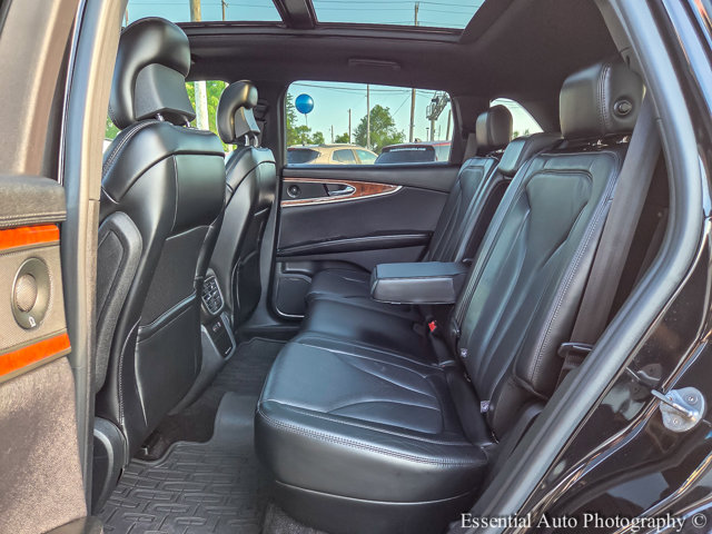 Vehicle image 9 of 38