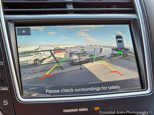 Vehicle image 22 of 38